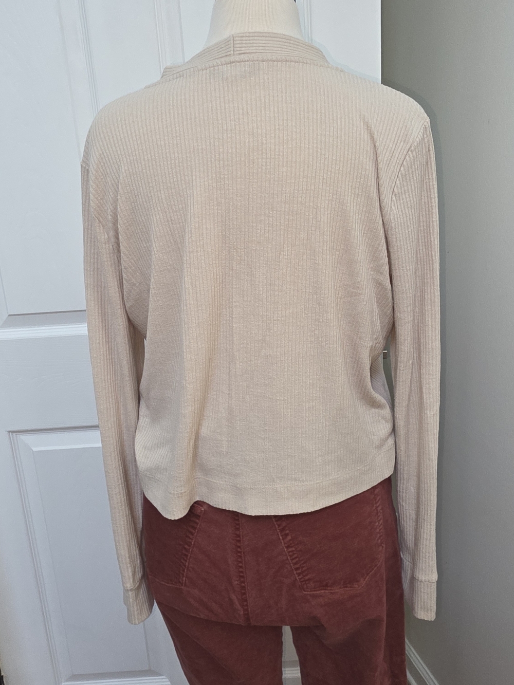 LOFT Cream Ribbed Button-Front Cardigan - Picture 3 of 10